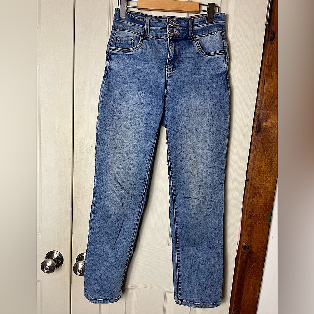 Stretchy Comfortable Faded Blue Women's Jeans